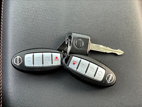 Used 2023 Nissan Frontier PRO-4X w/ Pro-4X Premium Package image 35