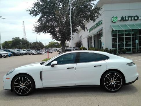 Used 2022 Porsche Panamera Platinum Edition RWD image 10
