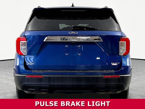 Used 2022 Ford Explorer XLT RWD image 5