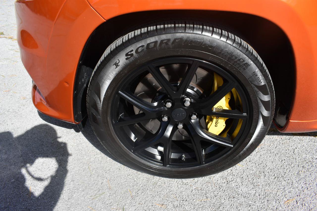 Used 2018 Jeep Grand Cherokee Trackhawk AWD/4WD image 49