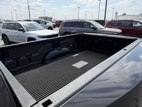 Used 2022 RAM 3500 Limited image 9