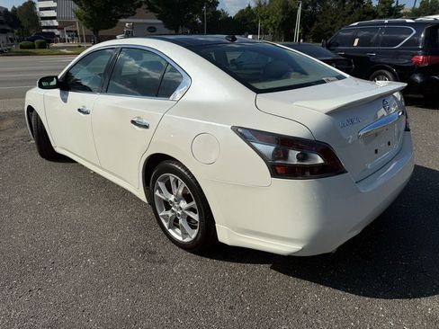 Used 2014 Nissan Maxima 3.5 SV w/ Premium Package image 3
