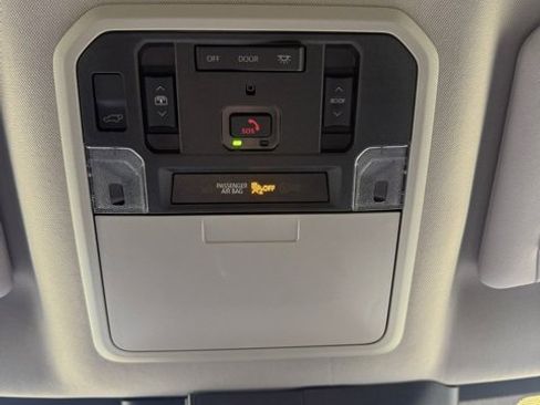 Used 2024 Toyota Sequoia Limited image 36