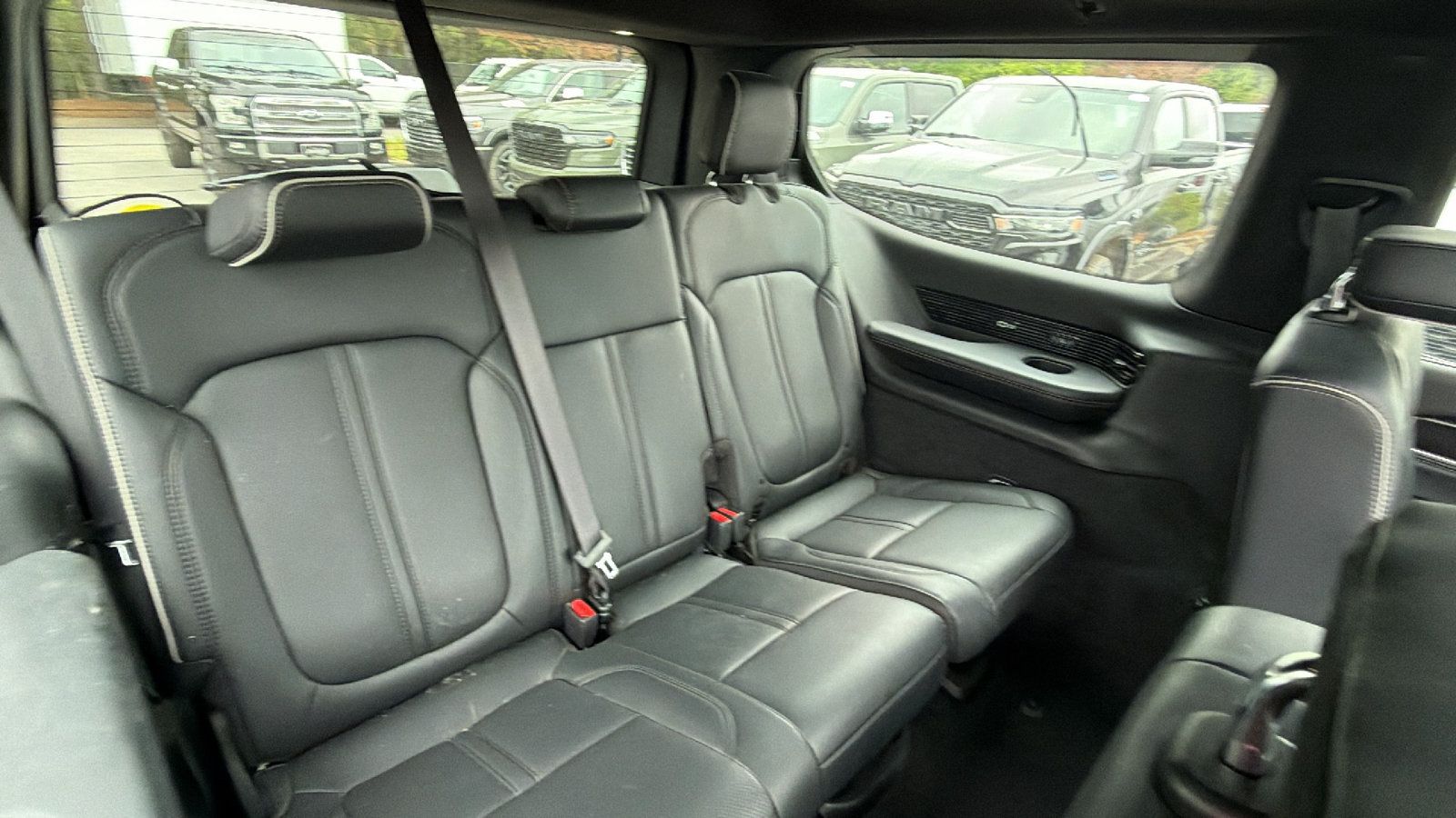Certified 2025 Jeep Grand Wagoneer Series II Obsidian w/ Quick Order Packagew 28T AWD/4WD image 23