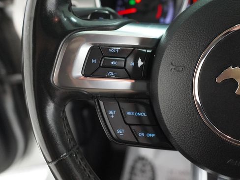 Used 2018 Ford Mustang Coupe w/ Equipment Group 101A RWD image 8