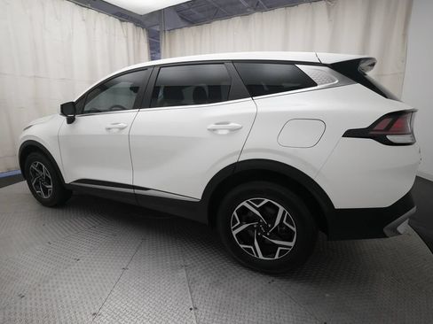 Used 2023 Kia Sportage LX AWD/4WD image 31