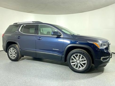 Used 2017 GMC Acadia SLE w/ Driver Alert Package I AWD/4WD image 3