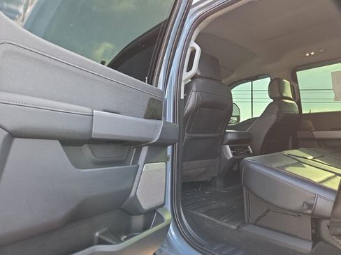 Used 2023 Ford F250 Lariat w/ Sport Appearance Package image 19