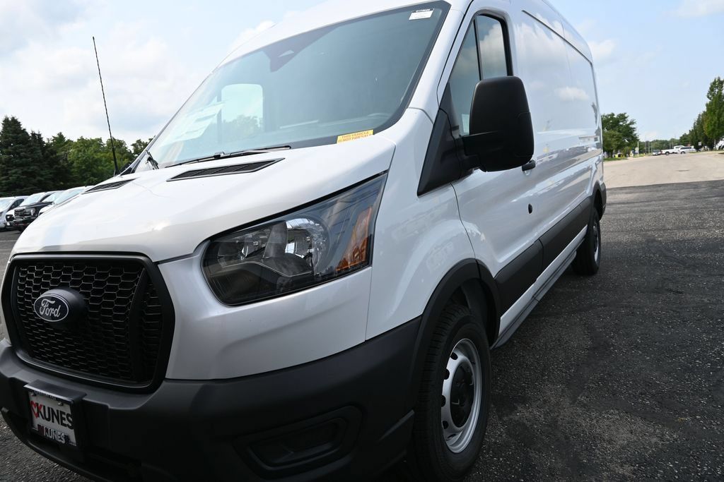 New 2026 Ford Transit 150 148 Medium Roof w/ Load Area Protection Package RWD image 29