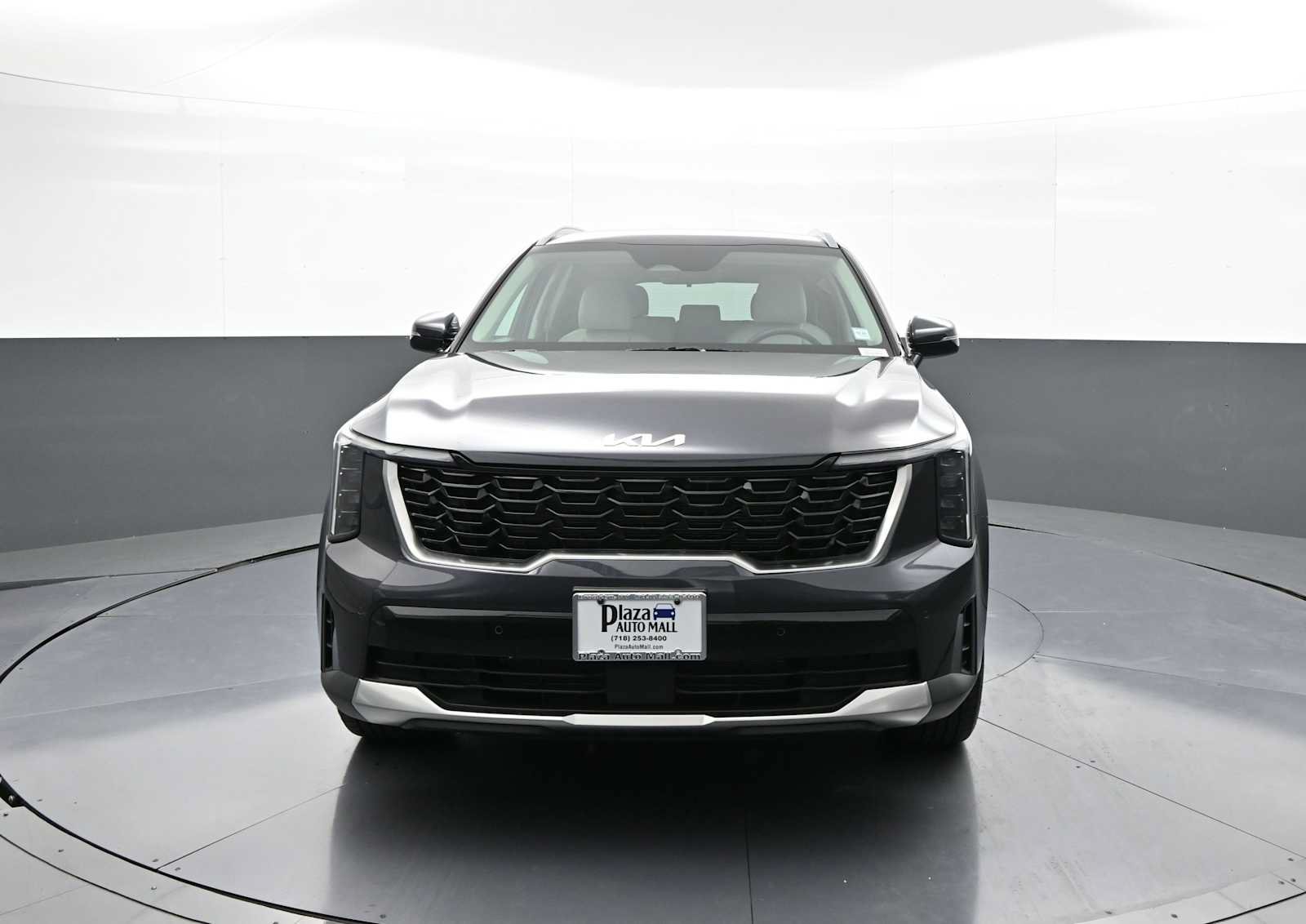 Used 2025 Kia Sorento S AWD/4WD image 2
