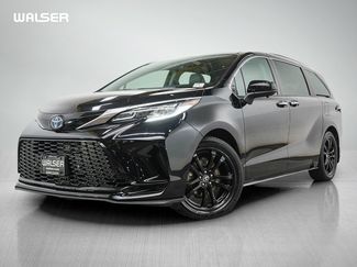 Used 2024 Toyota Sienna XSE FWD video 1
