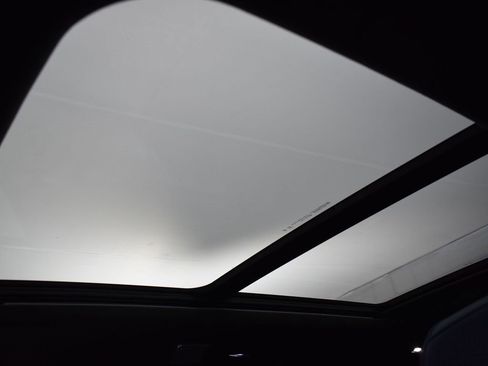 New 2026 Cadillac Vistiq Premium Luxury w/ LPO, Floor Liner Package image 27