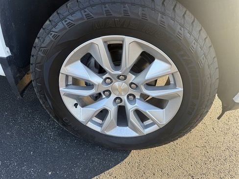 Used 2019 Chevrolet Silverado 1500 Custom w/ Custom Value Package image 5