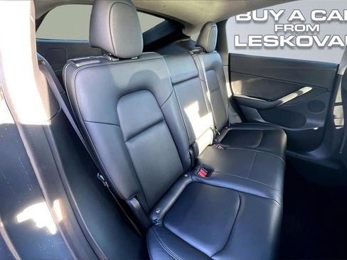 Used 2021 Tesla Model Y Long Range image 27
