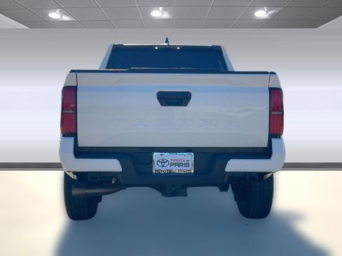 Used 2024 Toyota Tacoma SR5 image 9