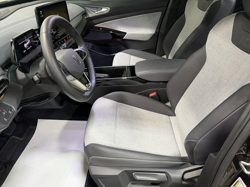 Certified 2024 Volkswagen ID.4 2WD image 12