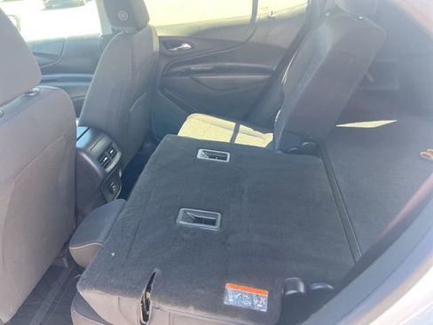 Used 2022 Chevrolet Equinox LT image 28