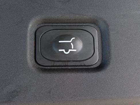Certified 2025 Ford Expedition Platinum AWD/4WD image 16