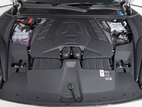 New 2026 Porsche Cayenne S image 38