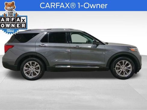 Certified 2022 Ford Explorer Limited w/ Equipment Group 301A image 2