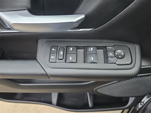 New 2026 RAM 1500 4x4 Crew Cab image 25