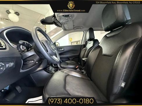 Used 2018 Jeep Compass Latitude w/ Popular Equipment Group image 8