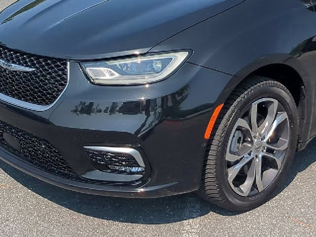 Used 2022 Chrysler Pacifica Pinnacle AWD/4WD image 14
