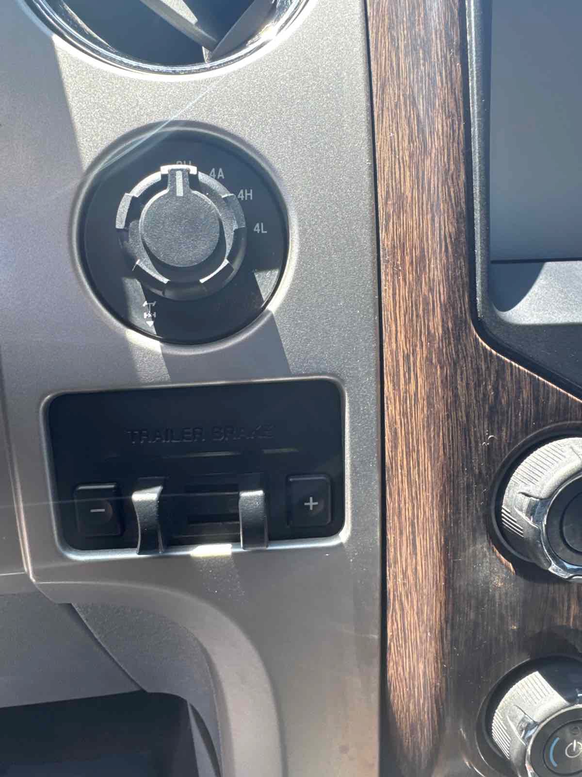 Used 2013 Ford F150 Lariat w/ Luxury Equipment Group AWD/4WD image 14