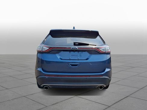 Used 2018 Ford Edge Titanium w/ Equipment Group 301A AWD/4WD image 6