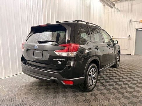 Used 2024 Subaru Forester Premium AWD/4WD image 24