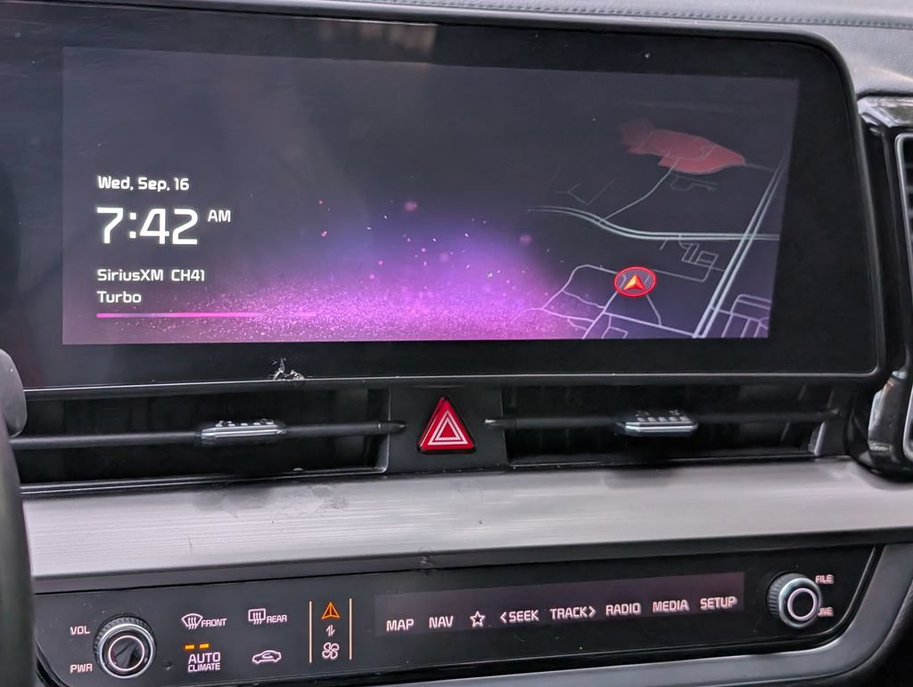 Used 2023 Kia Sportage EX FWD image 21