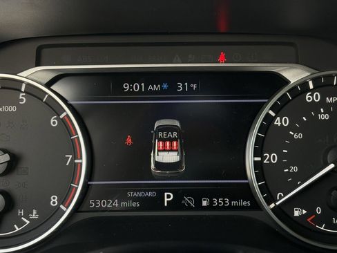 Used 2023 Nissan Rogue SV image 15