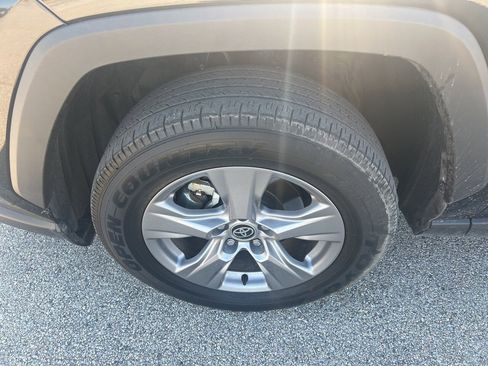 Used 2023 Toyota RAV4 XLE image 12
