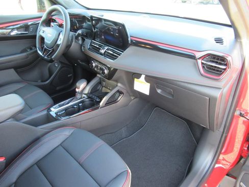 New 2026 Chevrolet TrailBlazer RS w/ Convenience Package FWD image 11