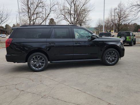 New 2026 Ford Expedition Max Platinum w/ Stealth Appearance Package image 17