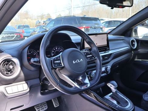 Used 2024 Kia Forte GT-Line image 9