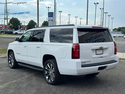 Used 2017 Chevrolet Suburban LT AWD/4WD image 3
