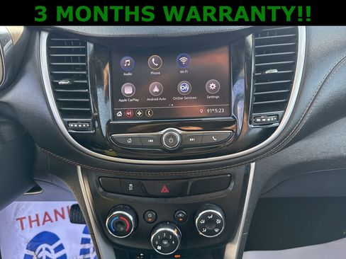 Used 2020 Chevrolet Trax LS image 17