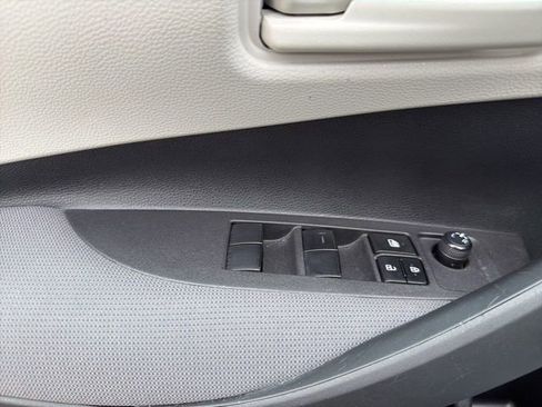 Certified 2022 Toyota Corolla LE w/ Carpet Mat Package (TMS) image 15