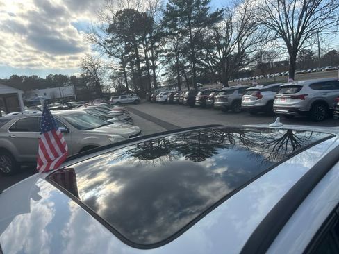 Used 2025 Audi Q5 2.0T Premium image 5