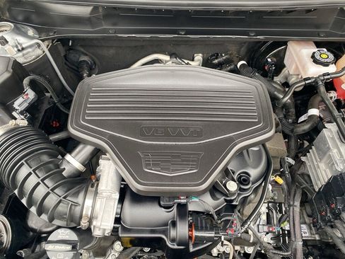 Used 2025 Cadillac XT5 Premium Luxury image 14