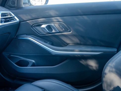 Used 2026 BMW 330i Sedan image 13