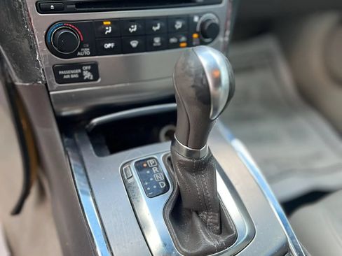 Used 2010 INFINITI G37 Sedan RWD image 14