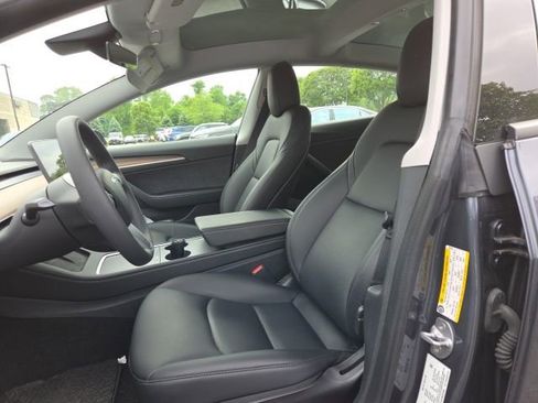 Used 2021 Tesla Model 3 Standard Range Plus RWD image 5