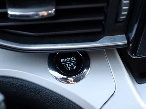 Certified 2024 Ford Explorer XLT w/ Equipment Group 202A image 7