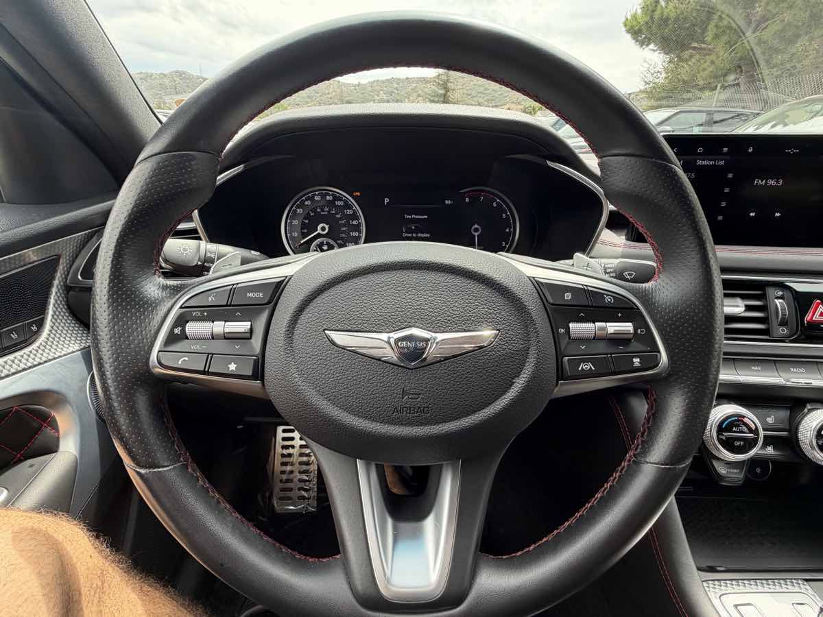 Used 2023 Genesis G70 3.3T image 9