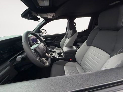 New 2026 Toyota Tacoma TRD Off-Road image 9