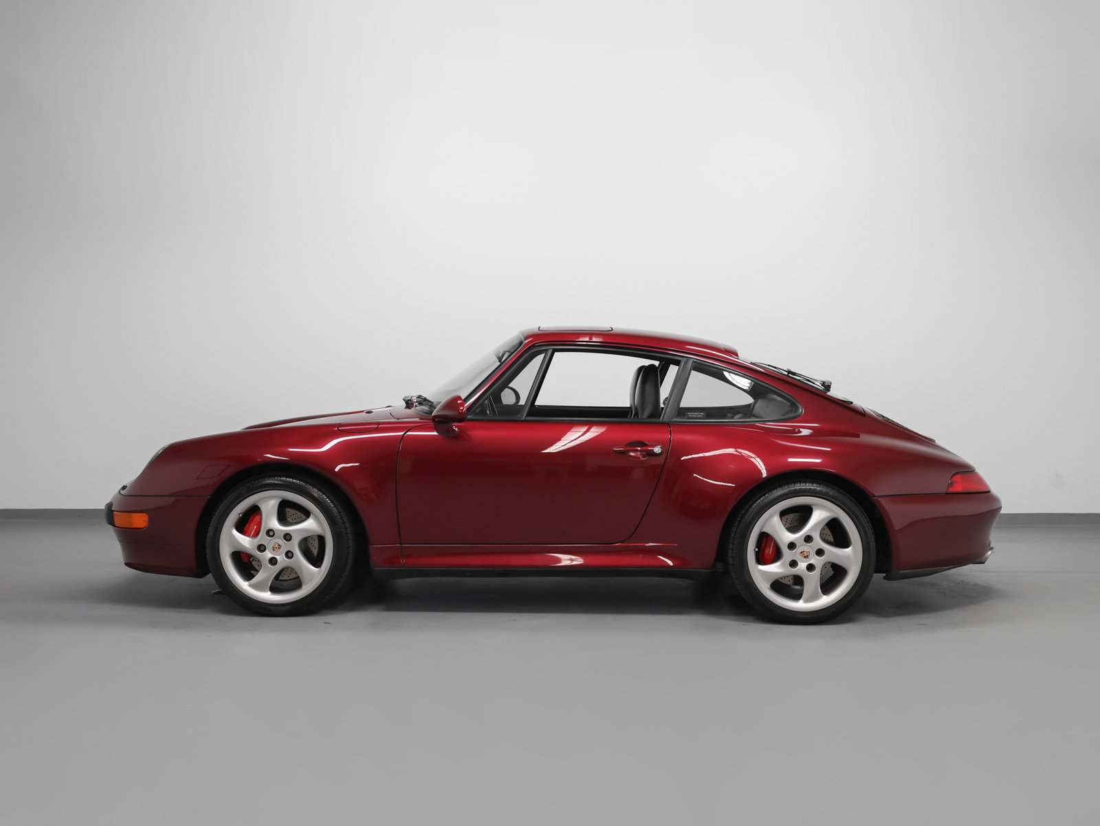 Used 1996 Porsche 911 Carrera 4S AWD/4WD image 2