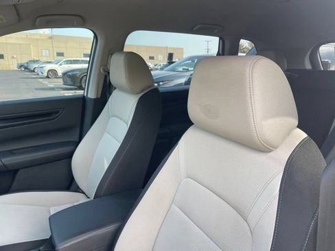 Used 2024 Honda CR-V LX image 5