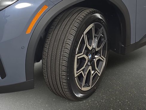 Used 2025 BMW X2 xDrive28i w/ Technology Package AWD/4WD image 36